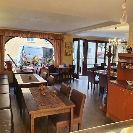 Hotel Zur Traube Freyburg Εξωτερικό φωτογραφία
