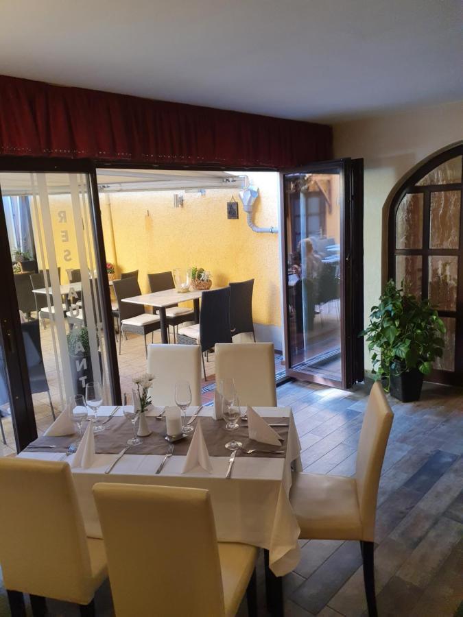 Hotel Zur Traube Freyburg Εξωτερικό φωτογραφία